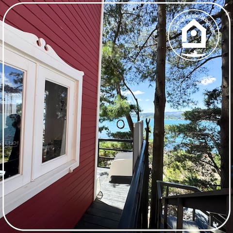 Top performing Airbnb: Little Scandinavia, Vinden Hus in Tomé