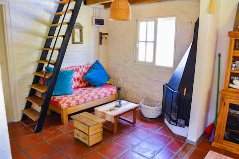 Popular Airbnb listing: Cozy House | Wi-Fi | Pool | Garden | Smart TV in Colonia