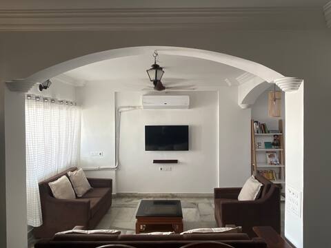 Native Homes - 2BHK Apartment for short stays