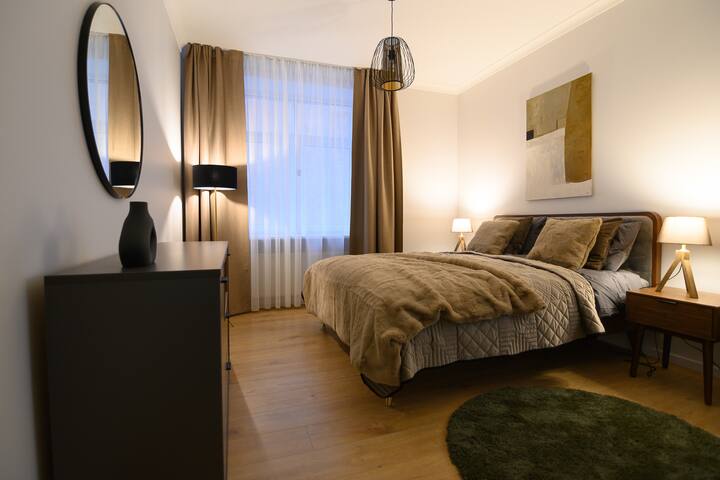 Elegant 2BDR apartment in the heart of Old town