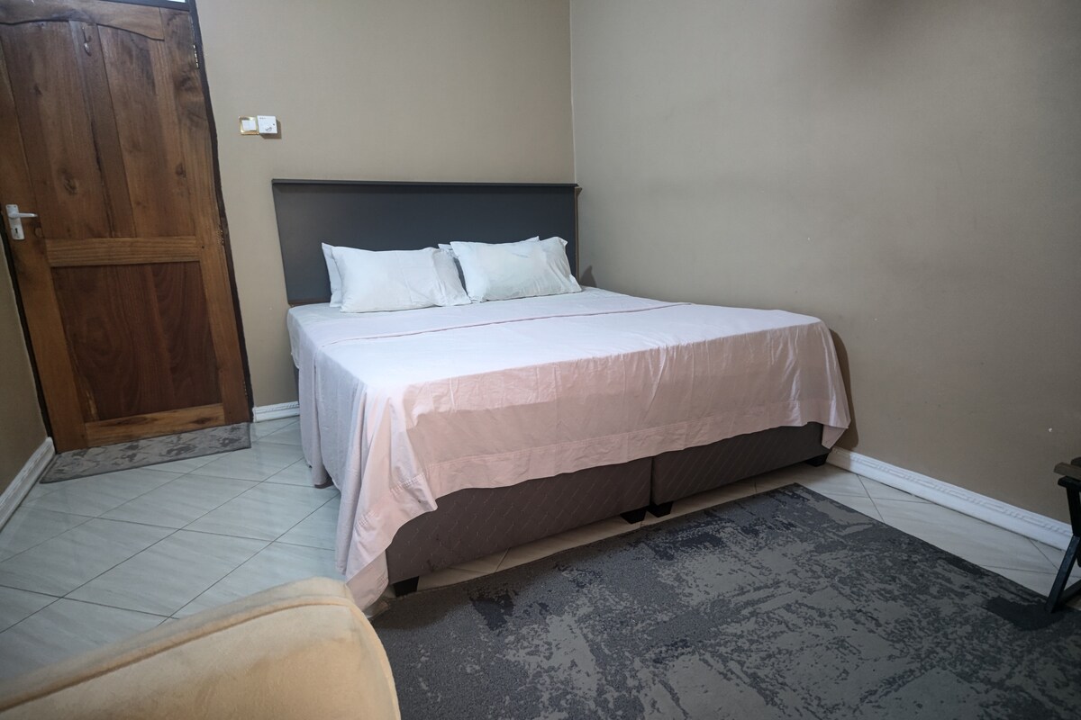 საძინებელი 1