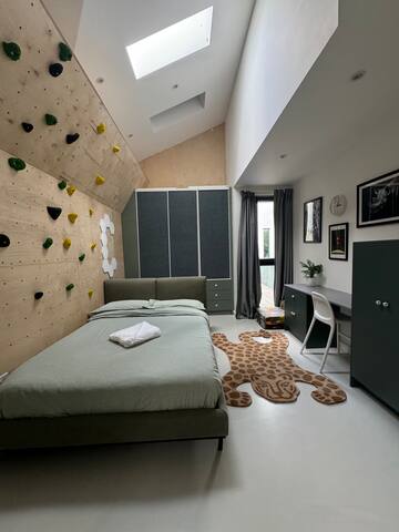 Fun family home gallery image 4