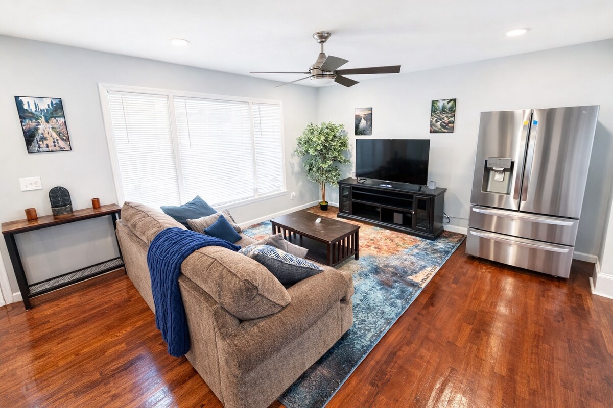 Successful Airbnb property: Atlanta Sports Retreat | 15 min to Mercedes-Benz in Collier Heights