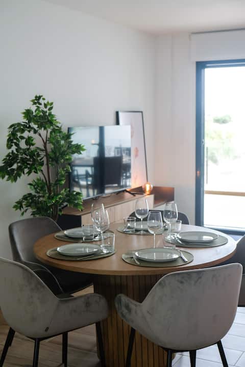 Anuncio de Airbnb popular: New modern 2 bedroom apartment - Casa Tulipán en Los Alcázares