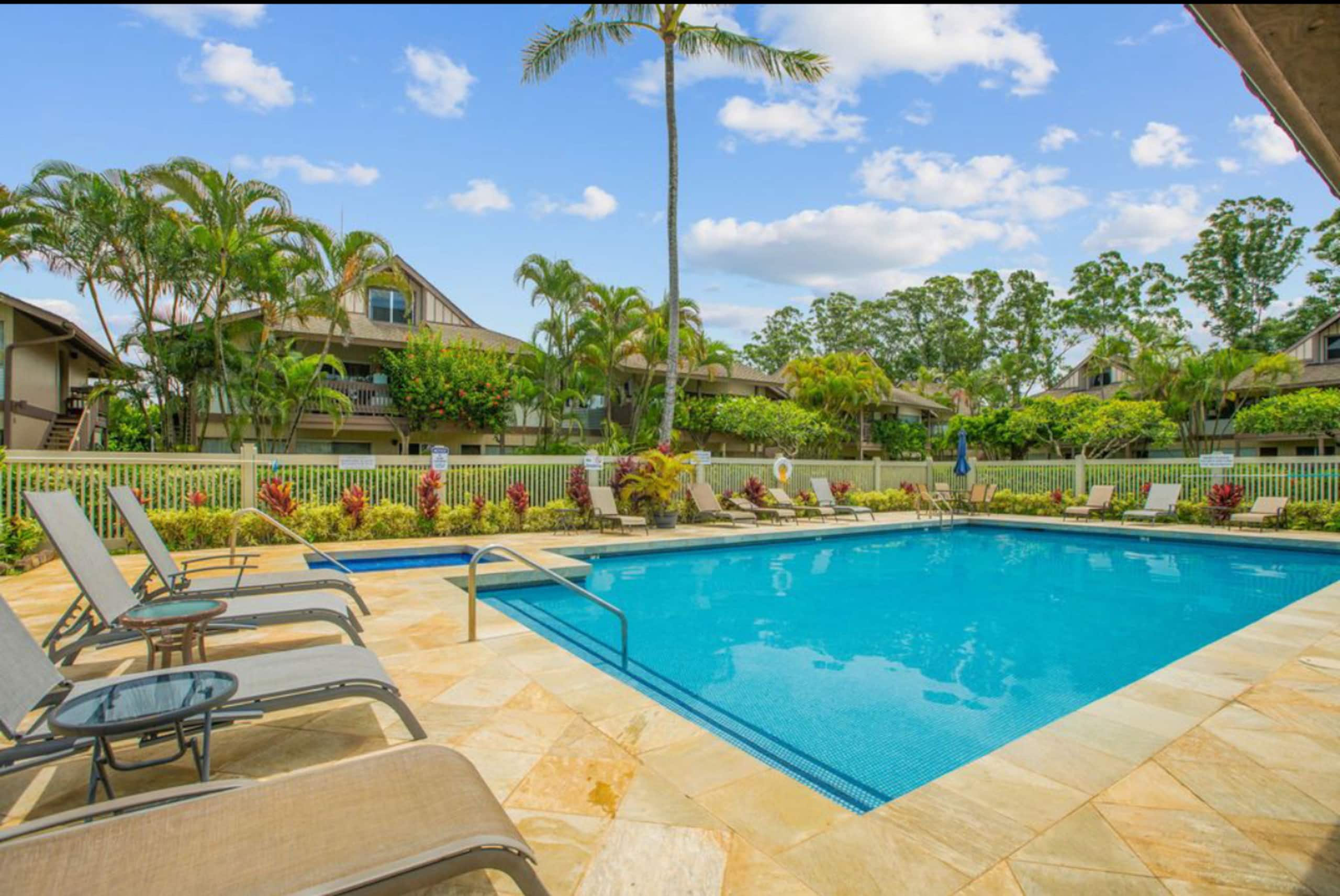 Condo in Princeville · ★4.87 · Studio · 2 beds · 1 private bath - Image 35