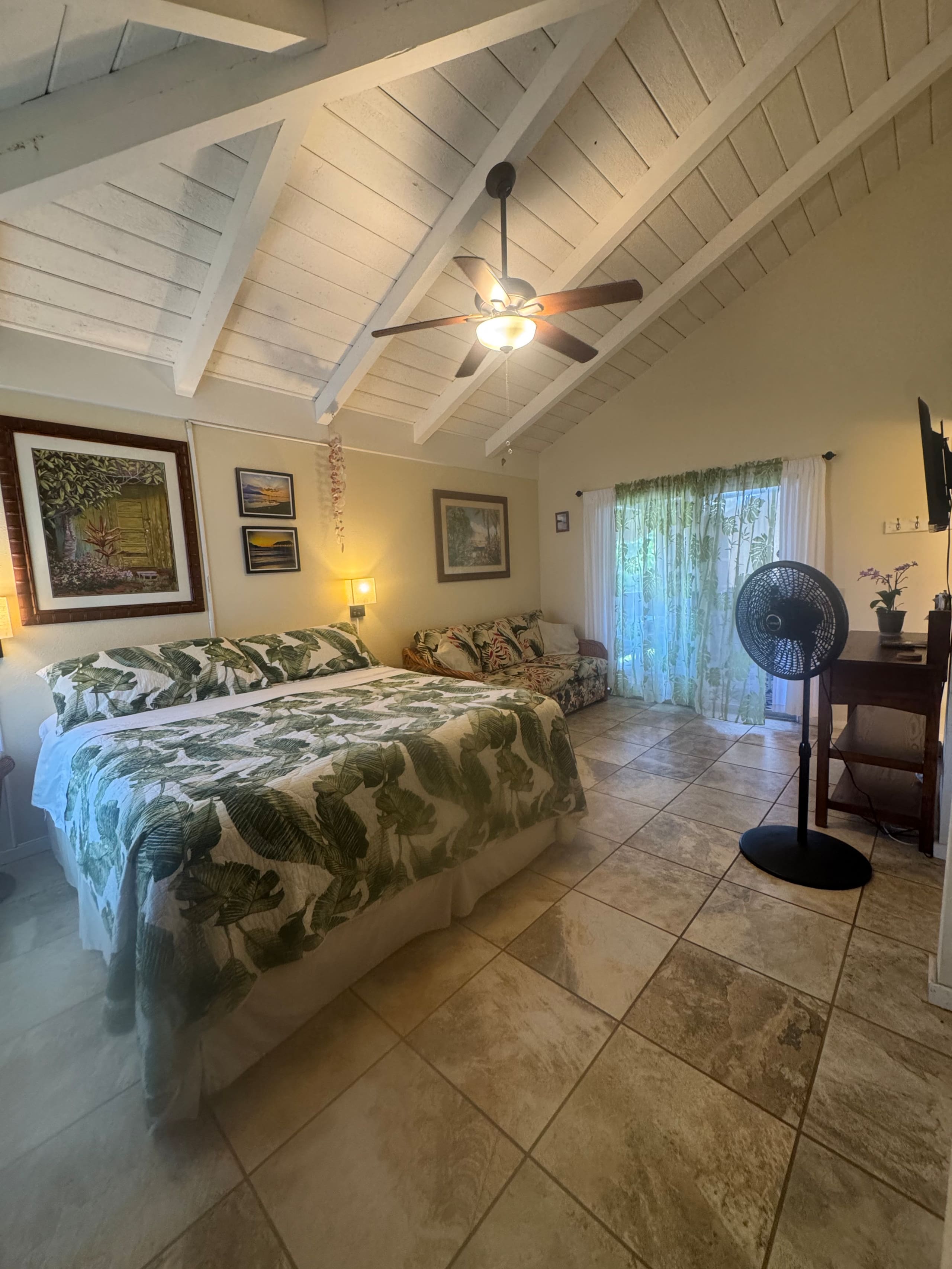 Condo in Princeville · ★4.87 · Studio · 2 beds · 1 private bath - Image 3