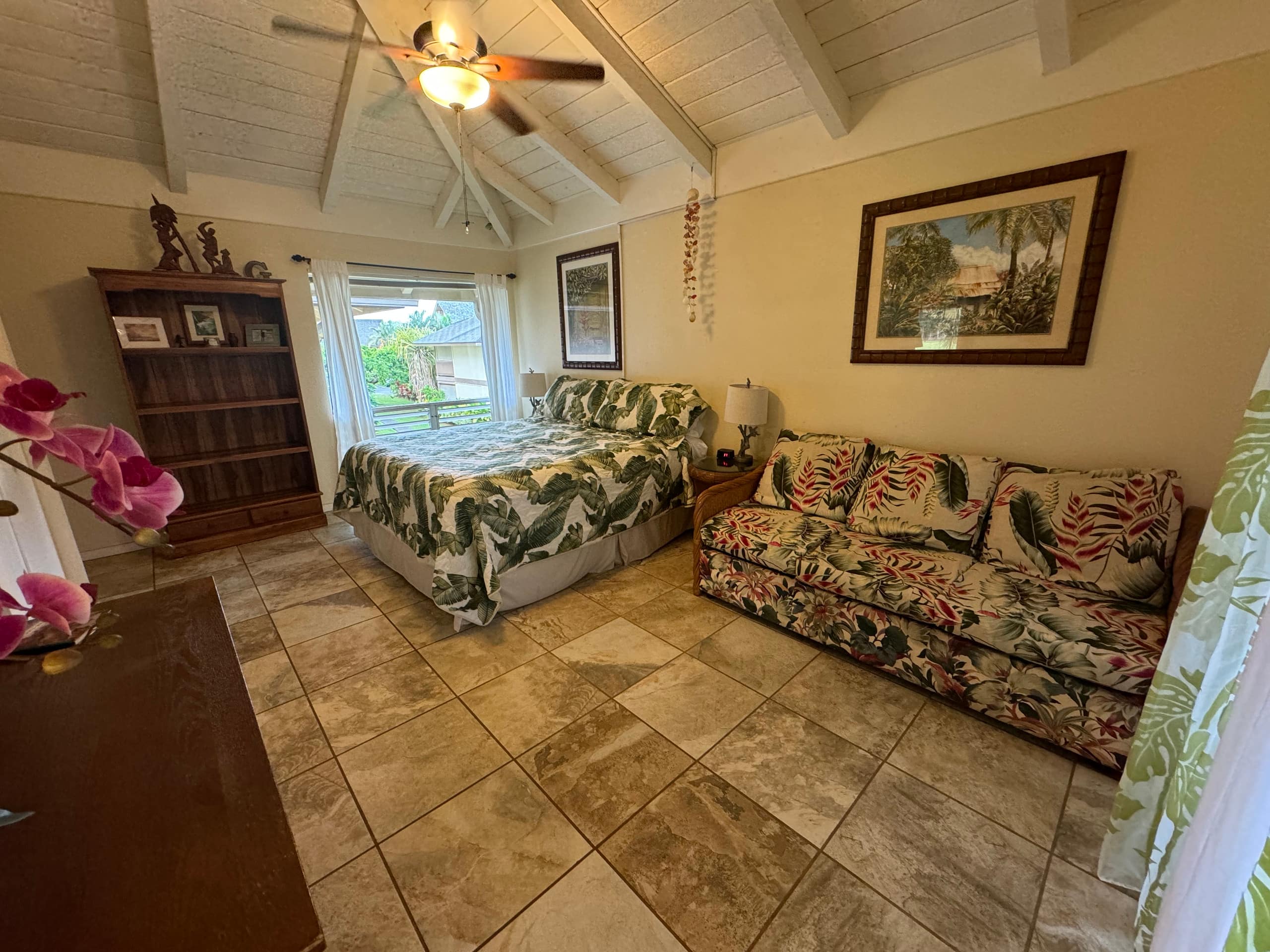 Condo in Princeville · ★4.87 · Studio · 2 beds · 1 private bath - Image 2