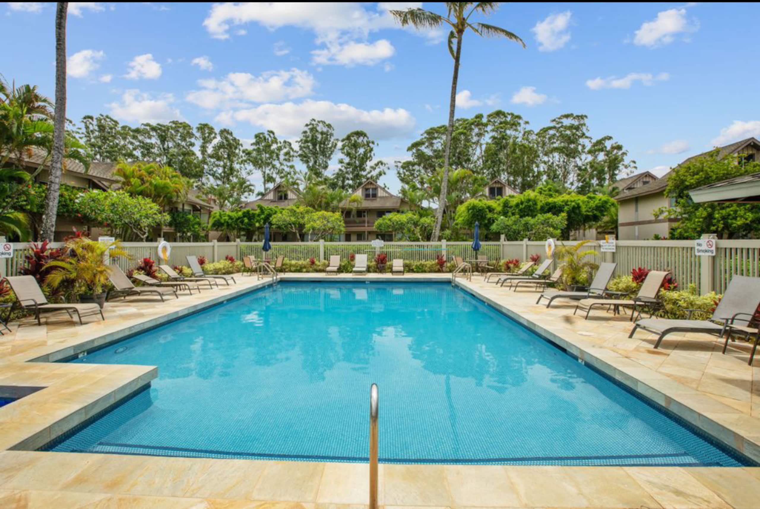 Condo in Princeville · ★4.87 · Studio · 2 beds · 1 private bath - Image 32