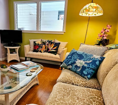 Top performing Airbnb: Hale Mapuana: Come see the Active Kilauea Volcano! in Seaview