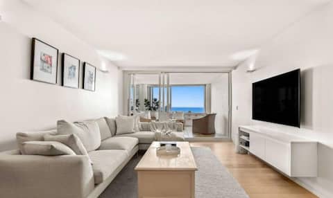 Top Airbnb: The Pacific Bondi Beach House in Bondi Beach