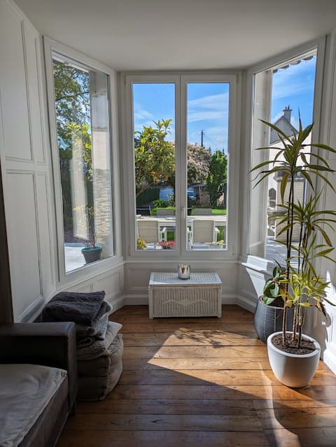 Top Airbnb: Large house with character à Dinan