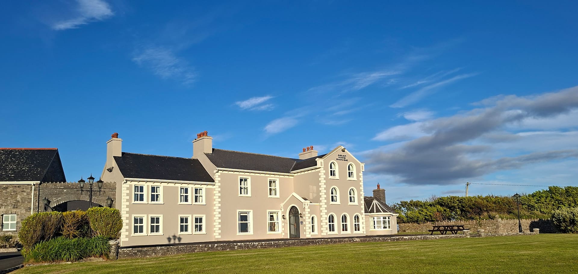 Aran View Country House and Lodge