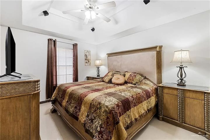 غرفة النوم 2