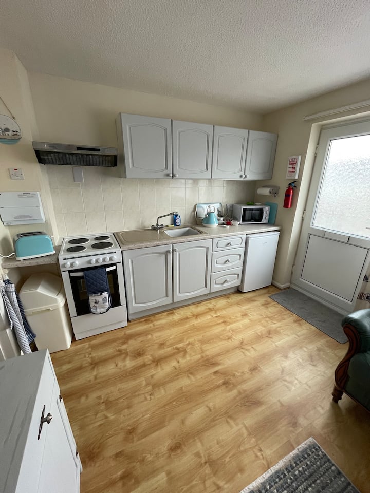 Hillview First Floor Apartment - Brean