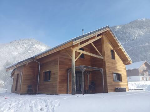 Chalet 11 people in the heart of the resort