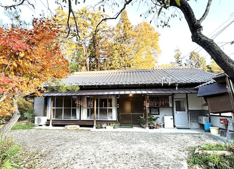 Between Magome and Takayama, kominka, 10 people