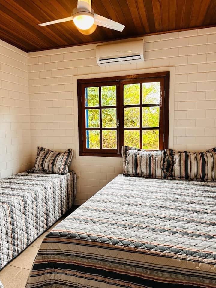 Tutte le camere sono dotate di aria condizionata e ventilatore.