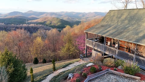 Summit Mountain Cabin on 7 acres near Asheville