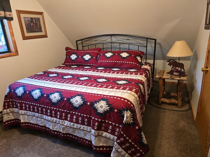 מיטת קינג סייז חדשה