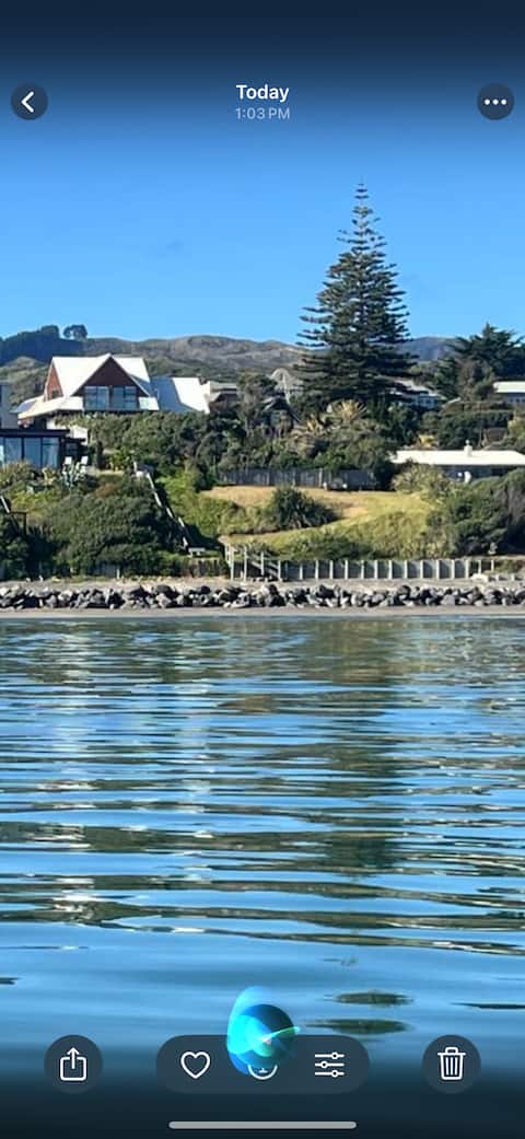 Absolute Beach Front Luxury Holiday Home