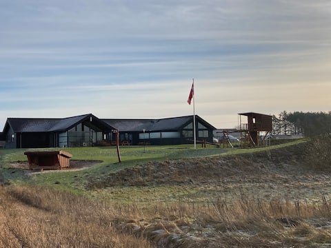 Luxury summer house with pool and spa