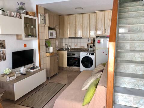 Popular Airbnb listing: Viki's super cozy holiday home in Santa Pola