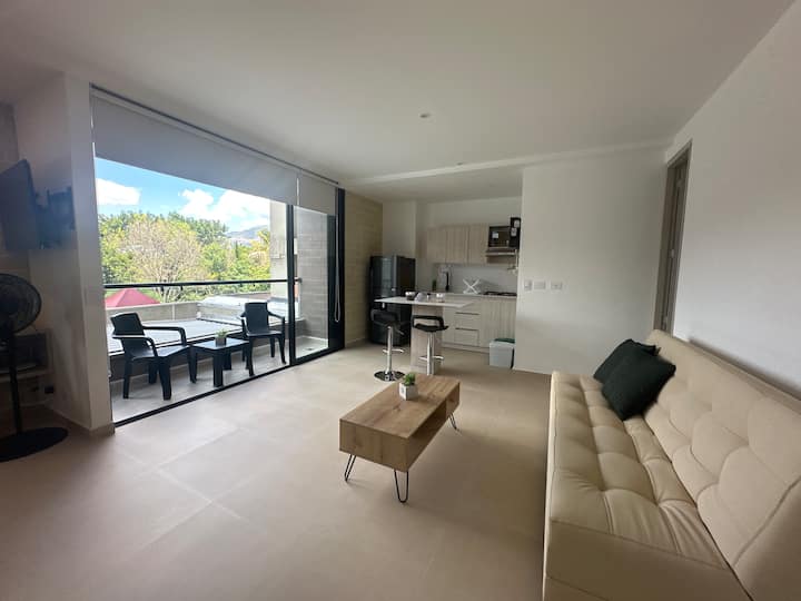 New Luxury Apartment In Laureles Stadium,nice View - Medellín