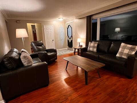 Main floor, 3 Bedroom home: new furniture