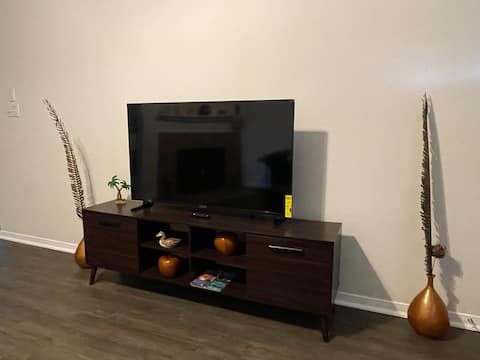 Top Airbnb: 3BR/2B • Near IAH • Family + Group-Ready in Iah / Airport Area