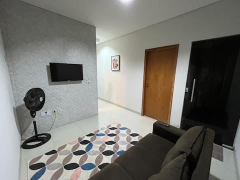House 3 minutes from the mall