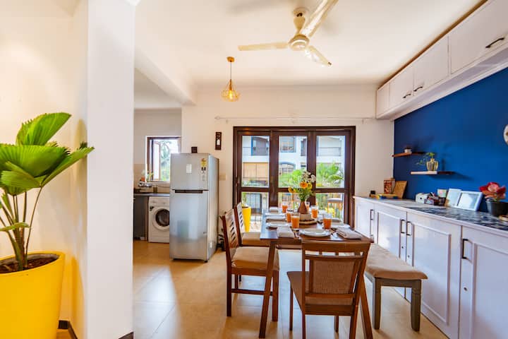 Kitchenette image 3