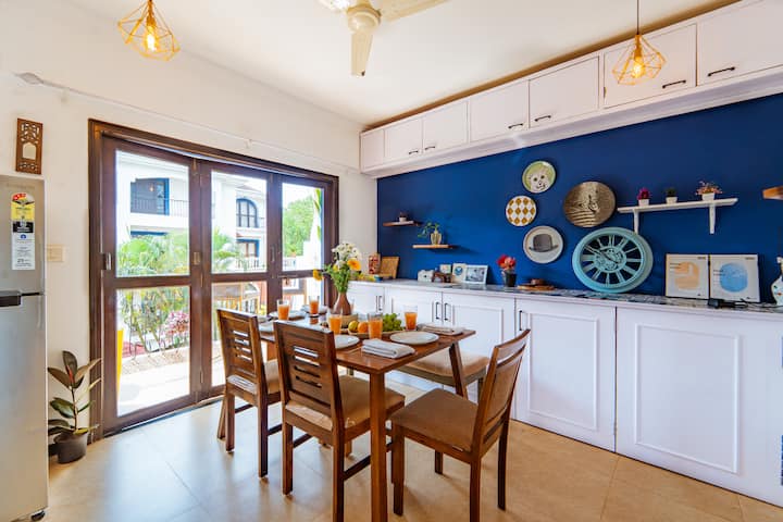 Dining area image 1