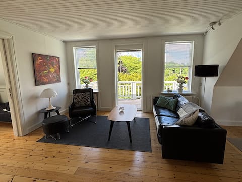 Cozy villa apartment with a view