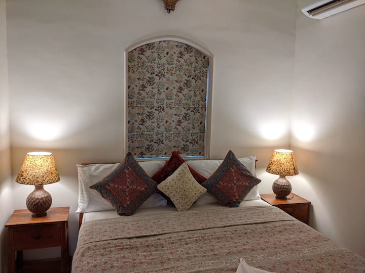 Bedroom 1 image 1