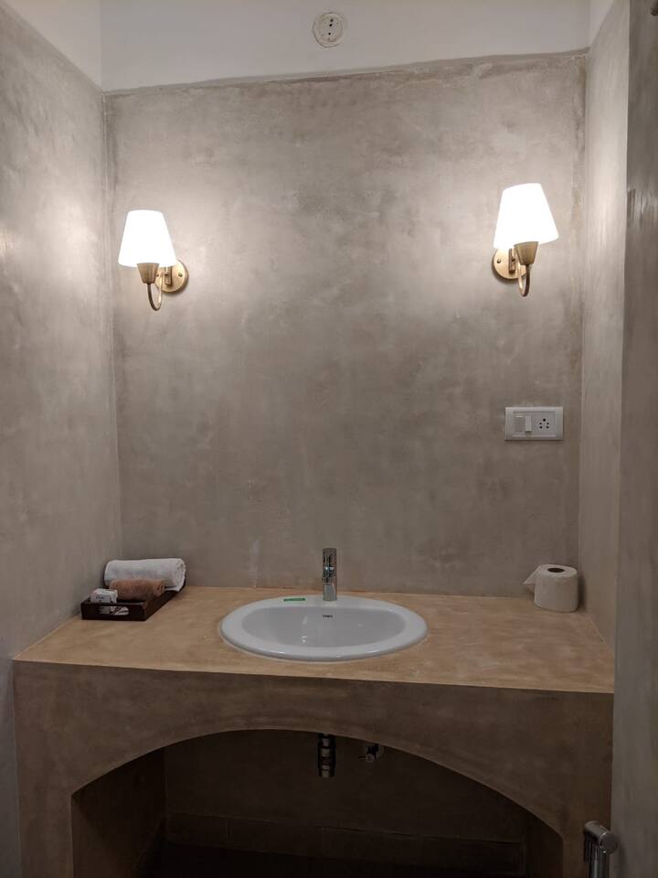 WC image 1