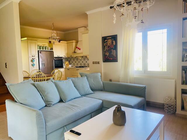 Astali Villa: Elegant Villa with Pool in Stalis gallery image 5