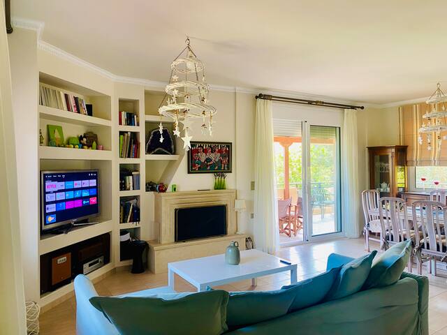 Astali Villa: Elegant Villa with Pool in Stalis gallery image 4