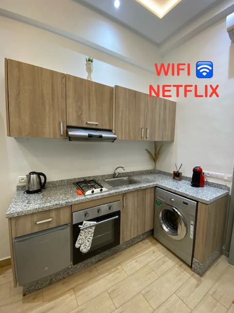 Cozy studio in the city center with Wi-Fi and Netflix