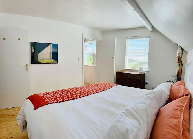 Beachy Farmhouse gallery image 4