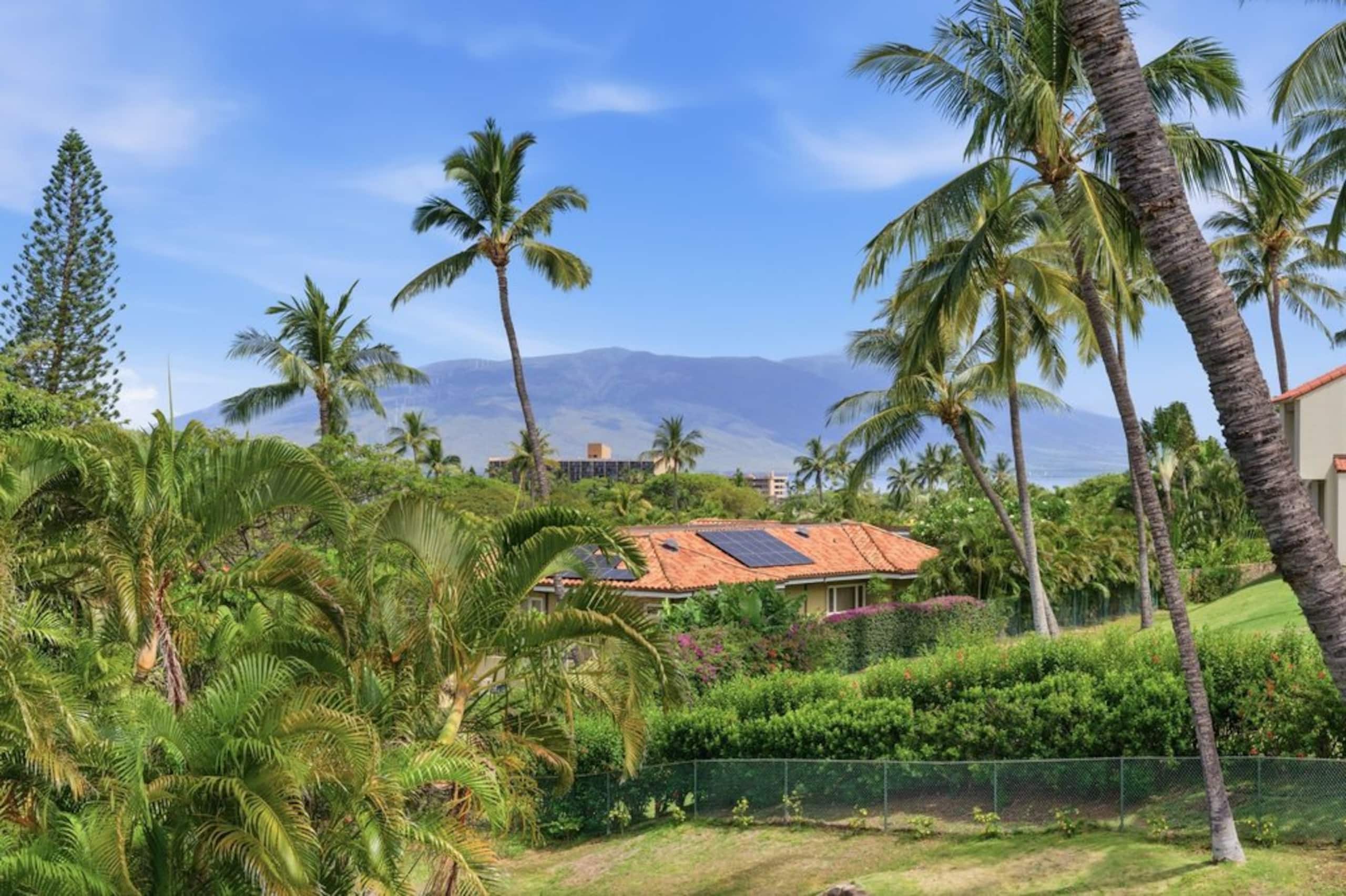 Condo in Wailea · ★4.94 · 2 bedrooms · 3 beds · 2 baths - Image 10