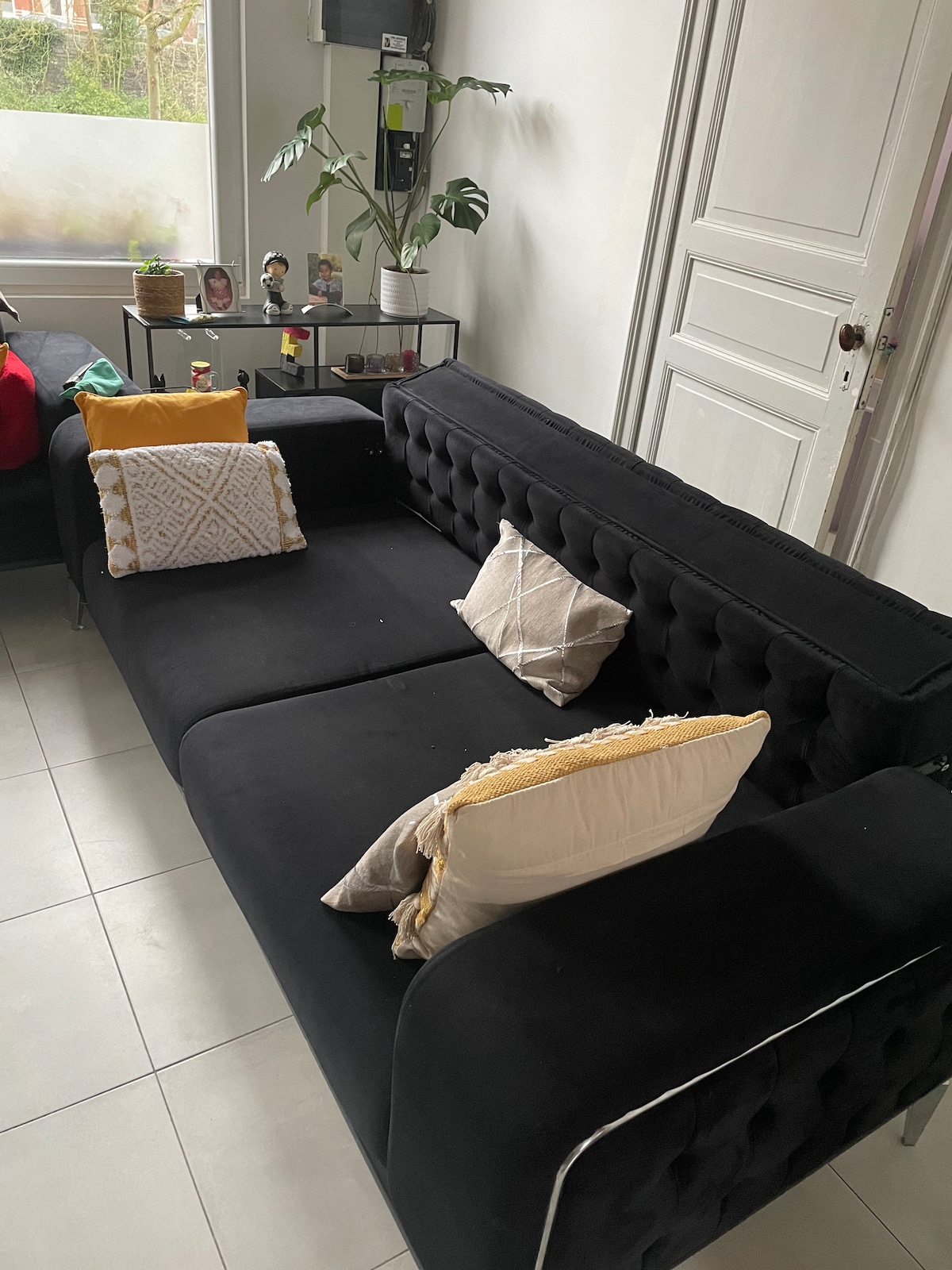 Sofá convertible en la sala de estar (90/175 cm ) después de la conversión