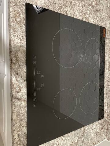 Luxury 2 bedroom near Airport gallery image 5