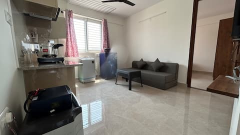 W1-503 Wonderful 1bhk with lift & wifi in ECity