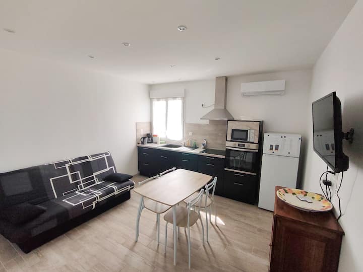 T2 N°2 De 33 M² Au Calme Refait à Neuf - Mirambeau