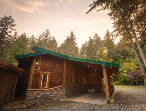 TallTrees Forest Retreat•Hot Tub•Waterfalls•Hiking