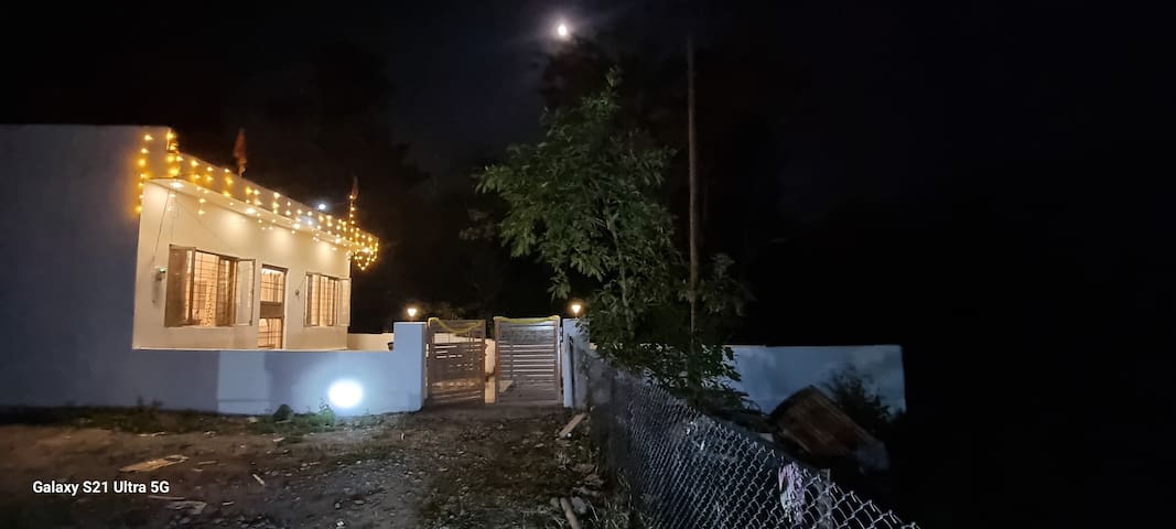 Listing in Bhowali–Nainital