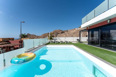 Villa Art & Design Tauro / pool / Wi-Fi / BBQ