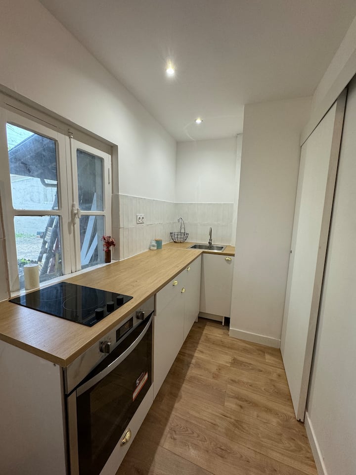 Studio Bègles à Proximité De La Gare Et Tram C - Bègles