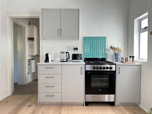 Serenity Blue House in Bakoven gallery image 4