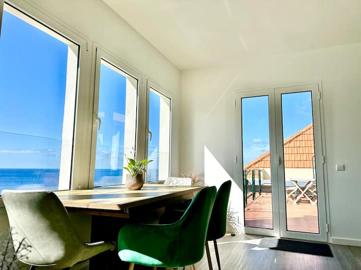 Stunning Beach Penthouse: 3 Min Walk To Beach - Funchal